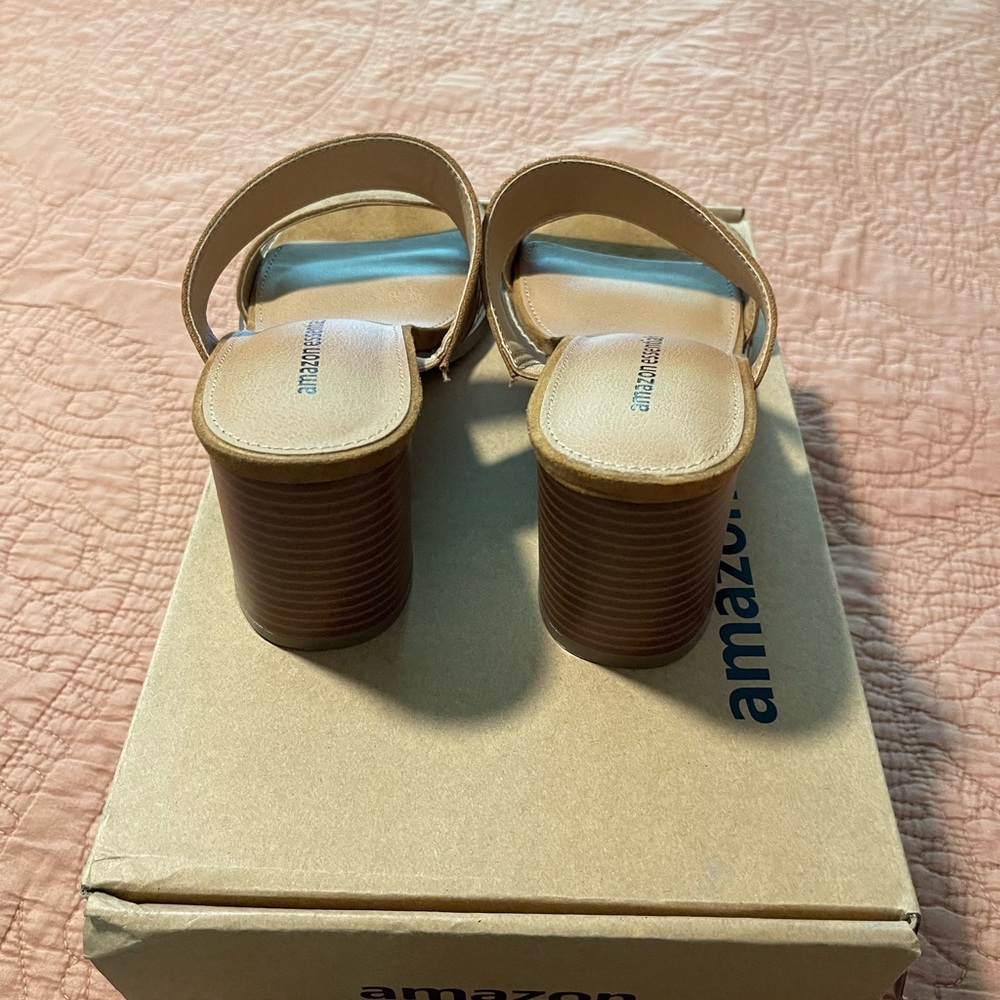 Amazon Essentials Womens Two Two Strap Heeled Sli… - image 2